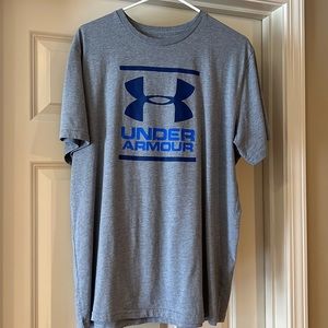 Mens Under Armour short sleeve t-shirt
